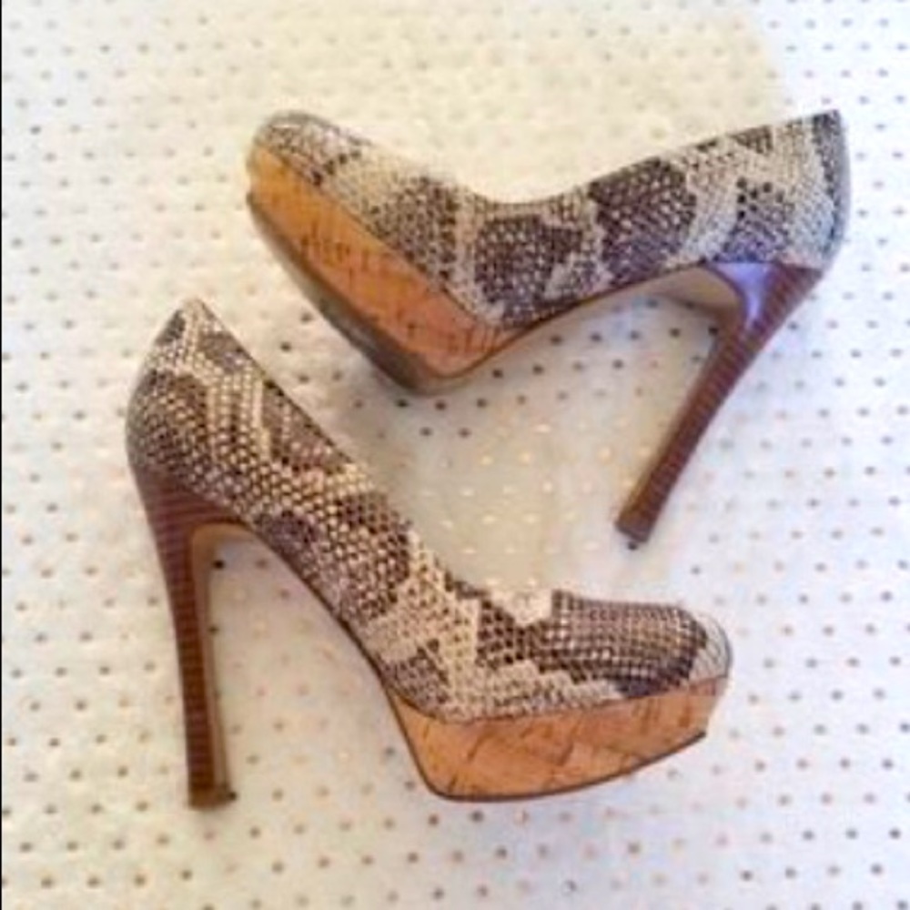Nine West snakeskin platform pumps